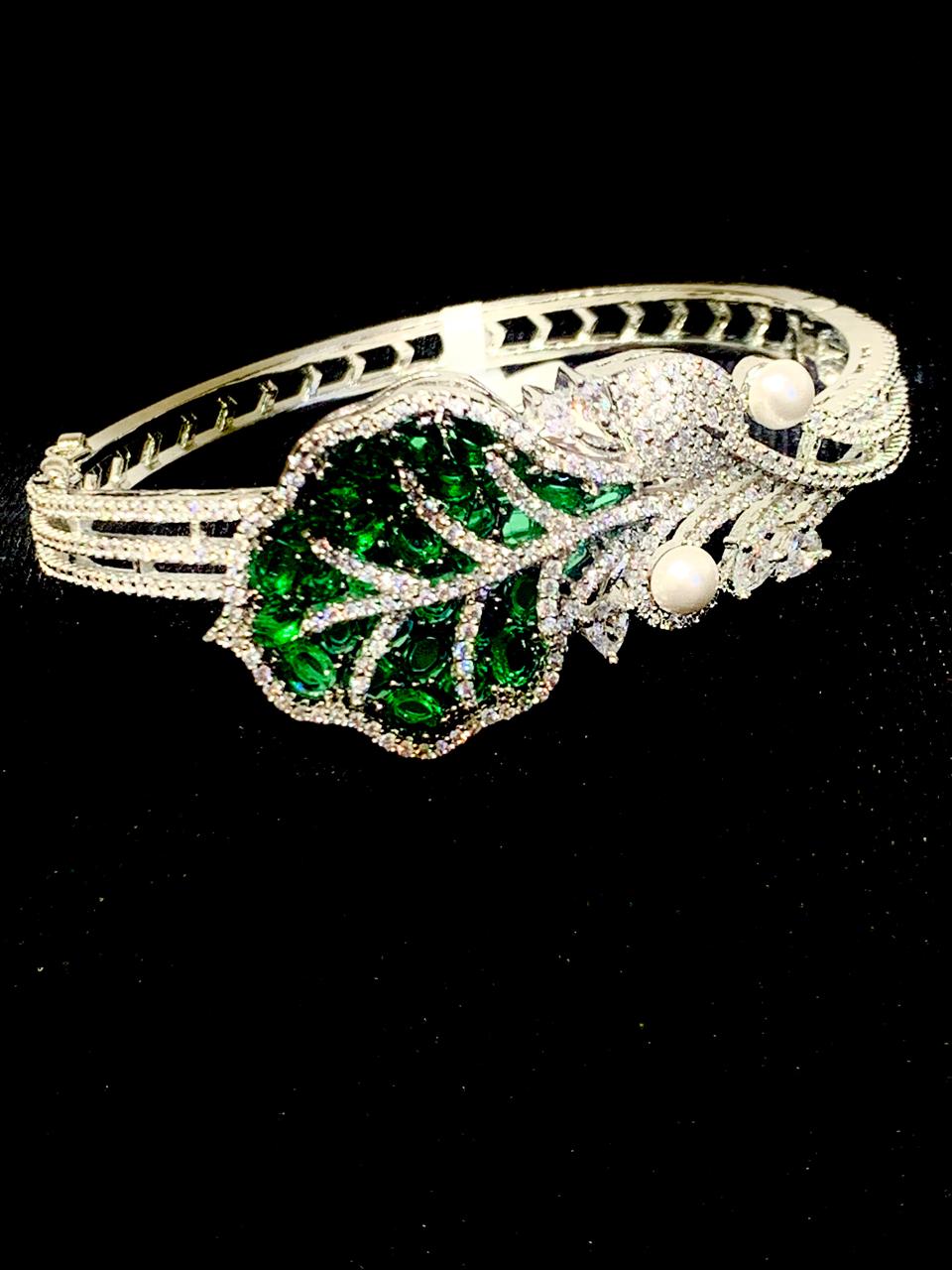 AD Green Pearl Leaf Bracelet